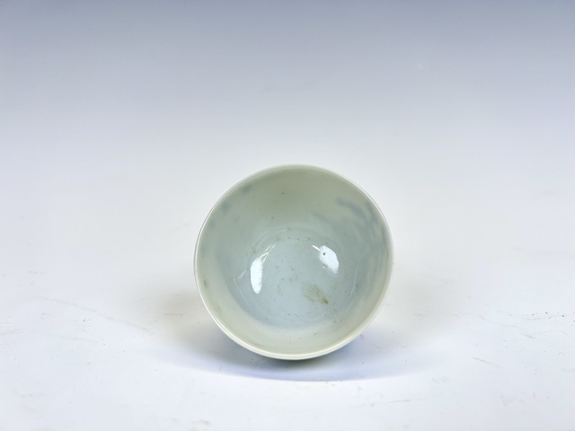 古玩陶瓷清中期·太公垂釣詩文杯拍賣,當前價格297元