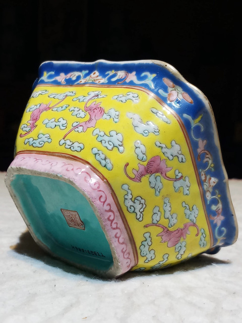 古玩陶瓷同治細路粉彩倭角貢碗真品鑒賞圖