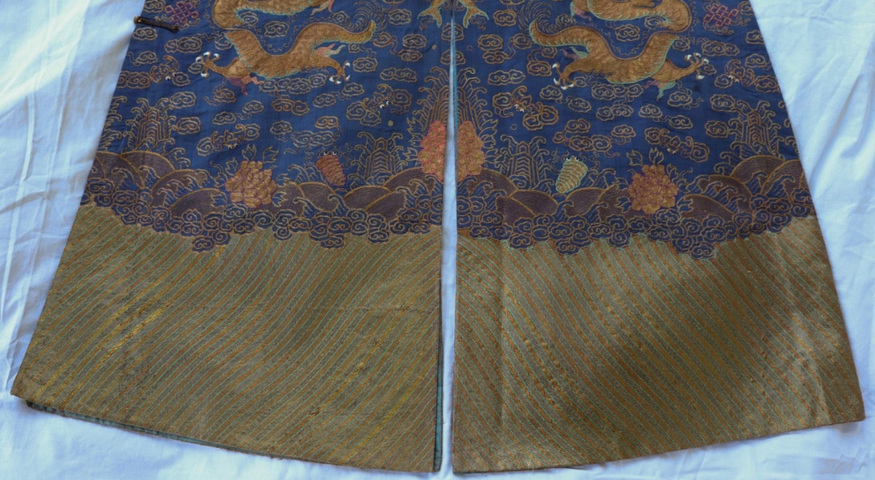 古玩雜項(xiàng)蟒袍真品鑒賞圖