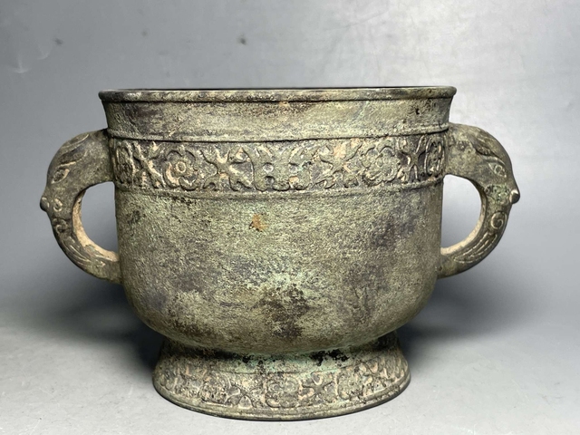 古玩銅器簋式爐真品鑒賞圖