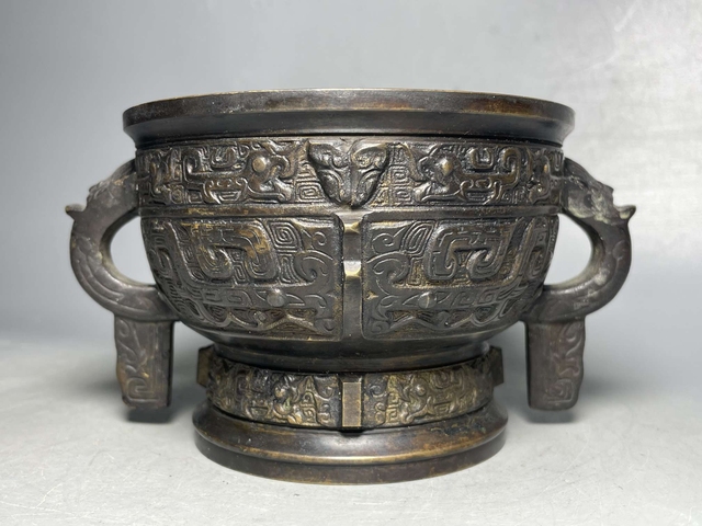 古玩銅器日本銅爐真品鑒賞圖