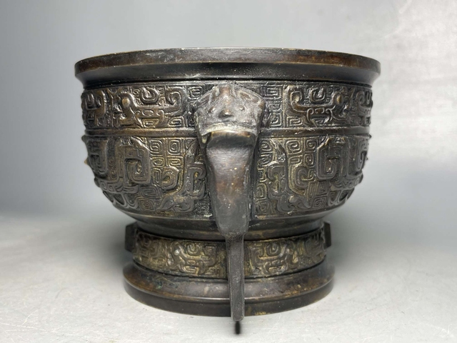 古玩銅器日本銅爐真品鑒賞圖