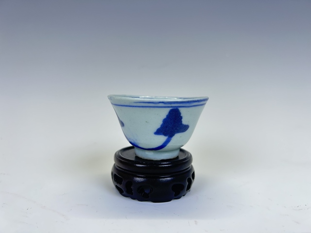 古玩陶瓷清中期·青花花卉杯拍賣,當前價格0元