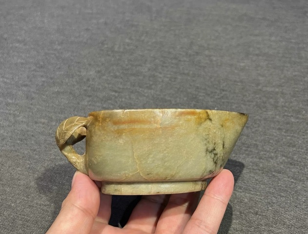 古玩玉器地方料把杯真品鑒賞圖