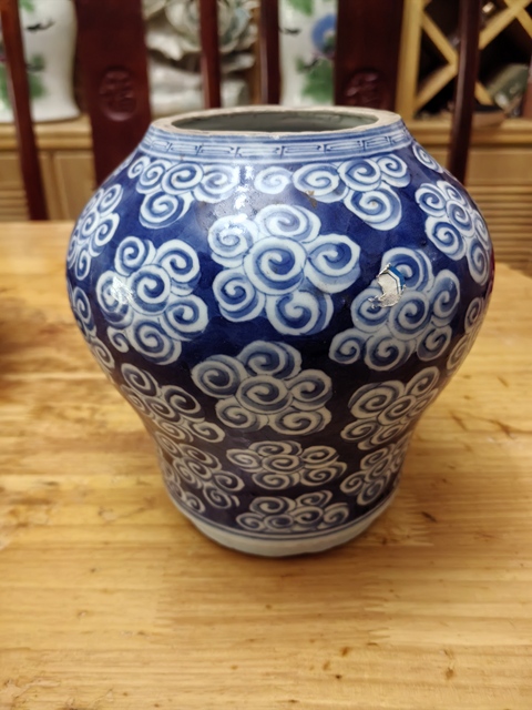 古玩陶瓷云龍紋青花罐標(biāo)本真品鑒賞圖