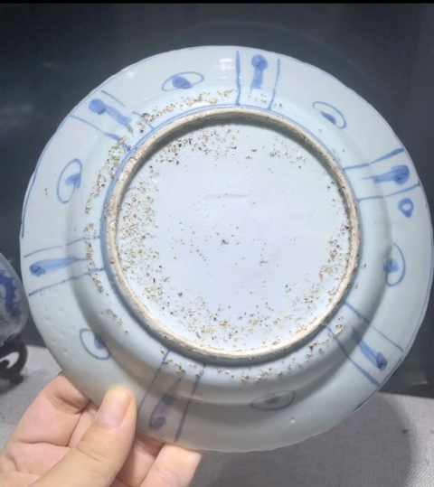 古玩陶瓷青花雙鹿圖花口盤真品鑒賞圖