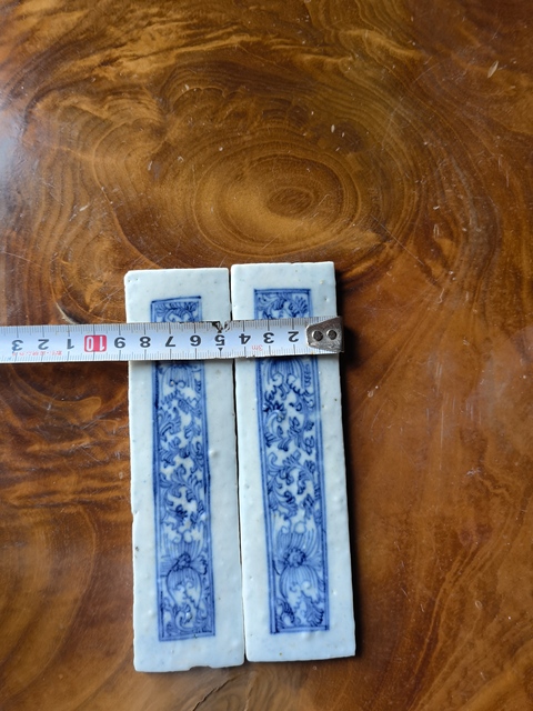 古玩陶瓷花卉紋青花瓷板畫真品鑒賞圖