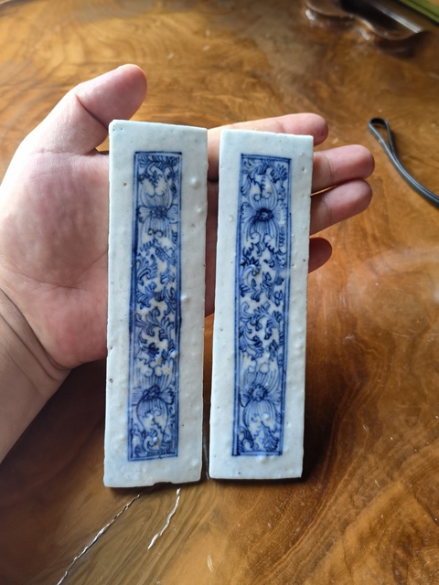 古玩陶瓷花卉紋青花瓷板畫真品鑒賞圖