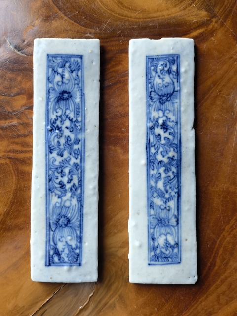古玩陶瓷花卉紋青花瓷板畫真品鑒賞圖
