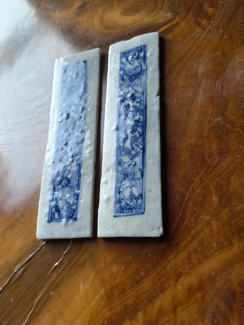 古玩陶瓷花卉紋青花瓷板畫真品鑒賞圖