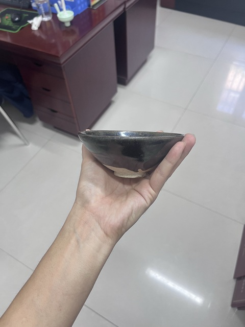 古玩陶瓷金代黑釉盞真品鑒賞圖