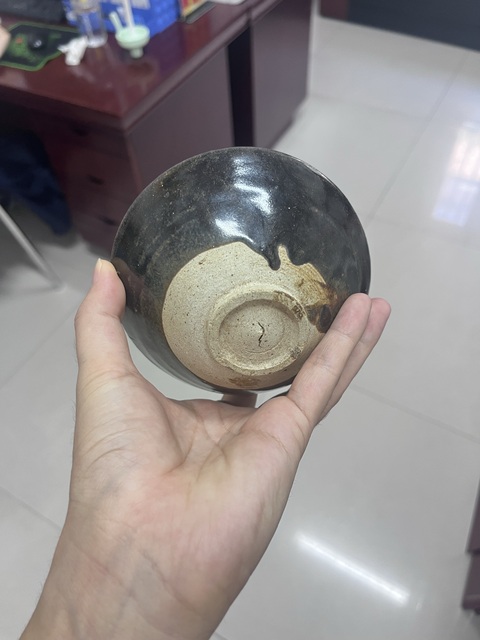 古玩陶瓷金代黑釉盞真品鑒賞圖