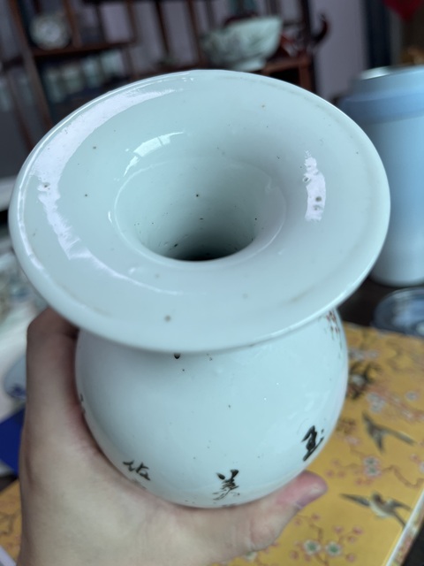 古玩陶瓷粉彩桃花仕女人物紋觀音瓶真品鑒賞圖
