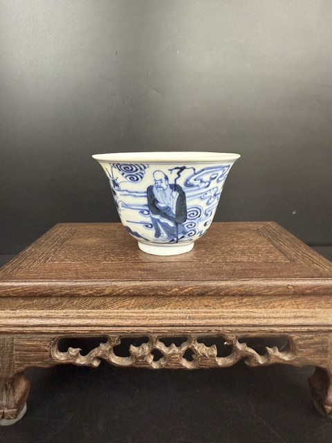古玩陶瓷青花杯真品鑒賞圖