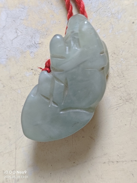 古玩玉器岫玉雕“臥牛”擺件真品鑒賞圖