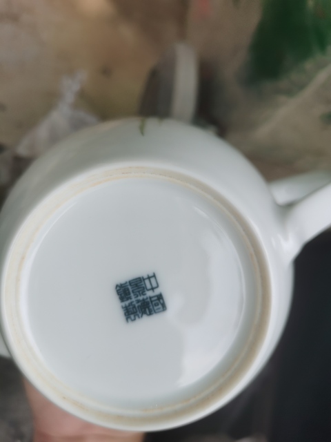 古玩陶瓷粉彩花卉紋壺真品鑒賞圖
