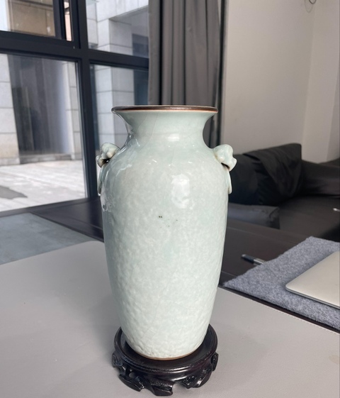 古玩陶瓷仿官釉獅耳撇口瓶真品鑒賞圖