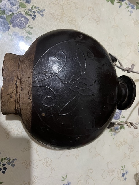 古玩陶瓷褐釉抱月瓶真品鑒賞圖