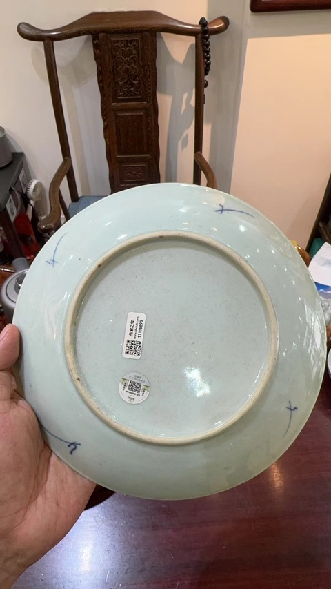 古玩陶瓷山水紋青花盤真品鑒賞圖