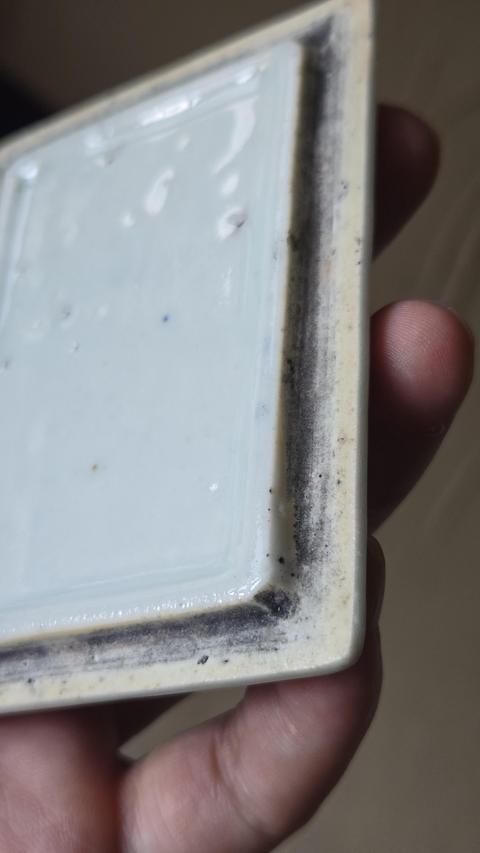 古玩陶瓷清中期 青花花卉紋印泥盒真品鑒賞圖