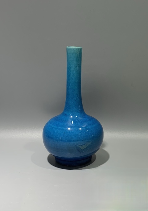 古玩陶瓷孔雀藍釉長頸瓶真品鑒賞圖
