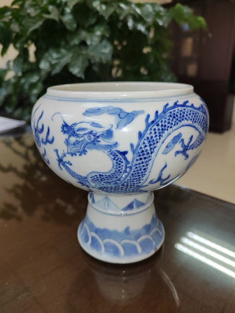 古玩陶瓷青花雙龍趕珠紋斗真品鑒賞圖