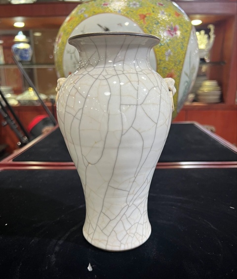 古玩陶瓷哥釉獅耳撇口瓶真品鑒賞圖