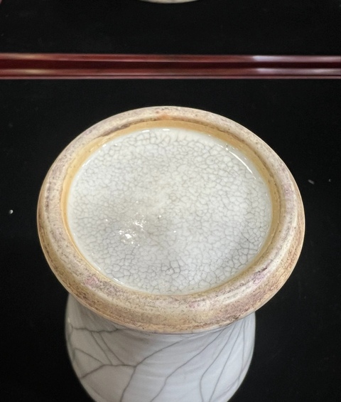 古玩陶瓷哥釉獅耳撇口瓶真品鑒賞圖