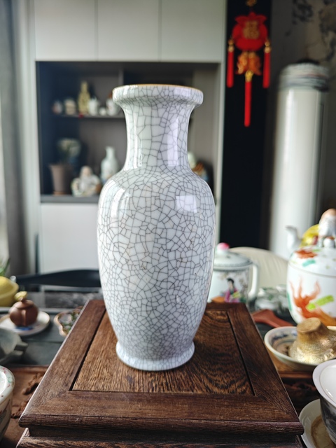 古玩陶瓷哥釉瓶真品鑒賞圖