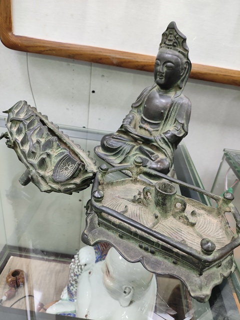古玩銅器銅觀音真品鑒賞圖