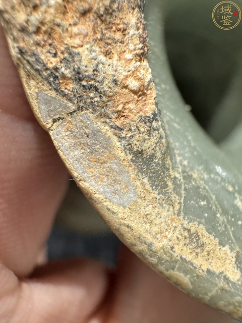 古玩陶瓷館藏級精品南宋龍泉青瓷弦紋撇口瓶拍賣，當前價格11800元