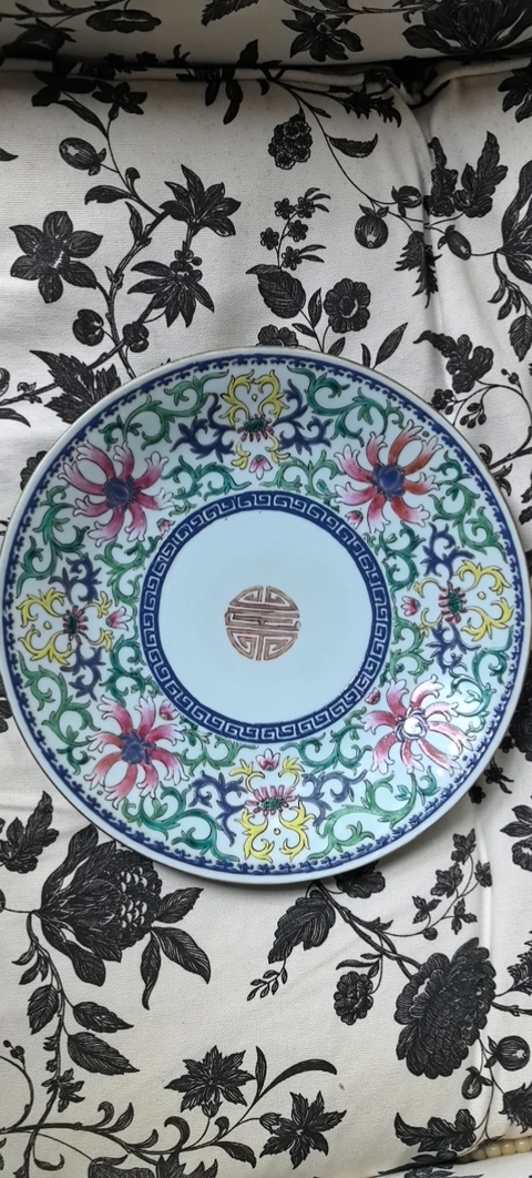 古玩陶瓷粉彩盤真品鑒賞圖