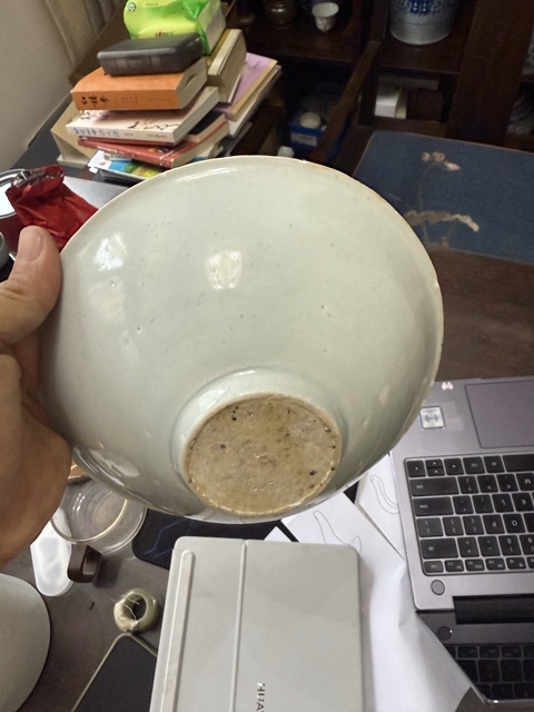 古玩陶瓷南宋影青刻花蓖紋雙魚(yú)紋碗真品鑒賞圖