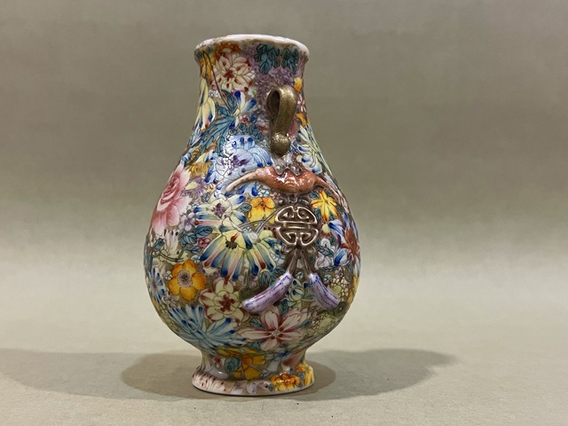 古玩陶瓷粉彩百花不落地紋琵琶尊真品鑒賞圖
