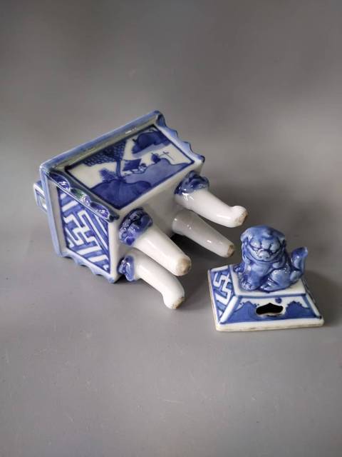 古玩陶瓷民國青花薰爐真品鑒賞圖