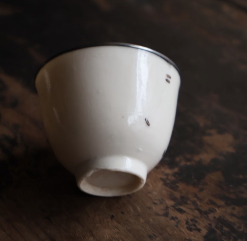 古玩陶瓷白釉杯真品鑒賞圖