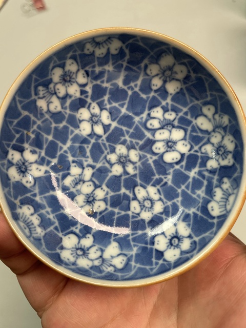 古玩陶瓷晚清青花冰梅小碟真品鑒賞圖