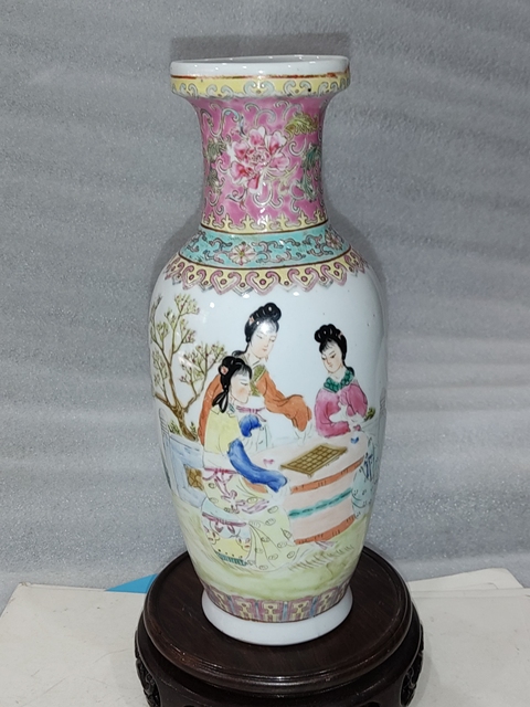 古玩陶瓷粉彩仕女人物紋瓶真品鑒賞圖