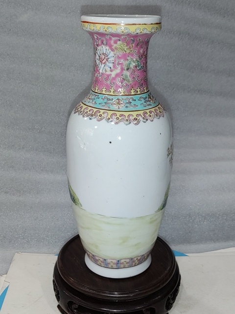 古玩陶瓷粉彩仕女人物紋瓶真品鑒賞圖