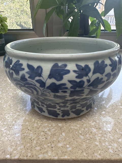 古玩陶瓷牡丹紋青花馬蹄尊真品鑒賞圖