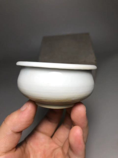 古玩陶瓷德化白瓷香爐真品鑒賞圖