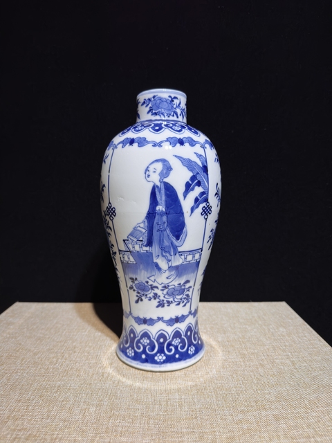 古玩陶瓷青花仕女人物雞腿瓶真品鑒賞圖