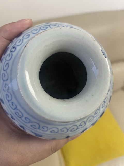 古玩陶瓷青花纏枝花卉紋石榴罐真品鑒賞圖