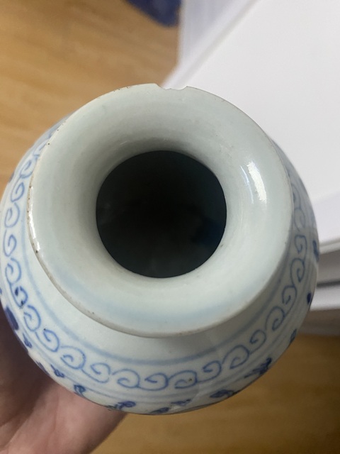 古玩陶瓷青花纏枝花卉紋石榴罐真品鑒賞圖
