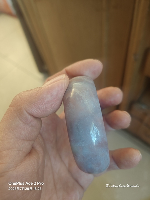 古玩玉器戈壁玉手鐲真品鑒賞圖