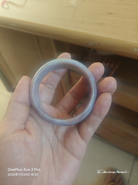 古玩玉器戈壁玉手鐲真品鑒賞圖