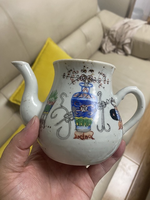 古玩陶瓷民國粉彩壺真品鑒賞圖