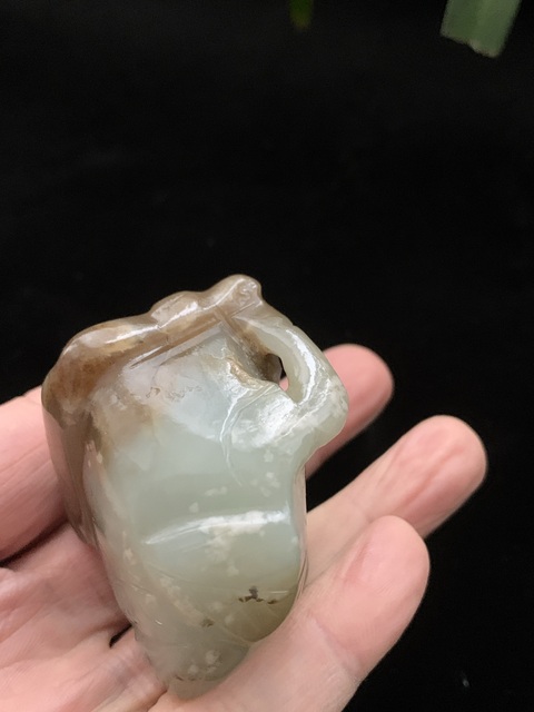 古玩玉器和田玉雕“蓮蓬”把件真品鑒賞圖