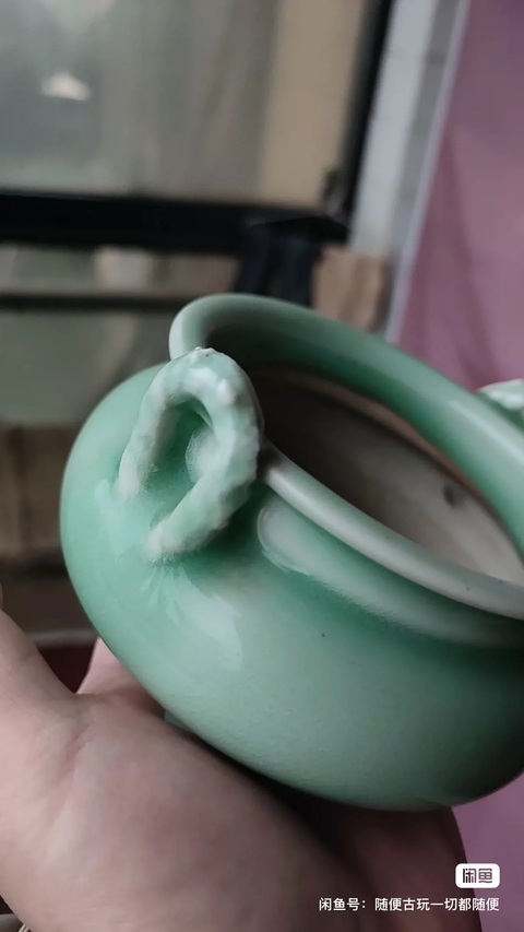 古玩陶瓷豆青釉香爐真品鑒賞圖
