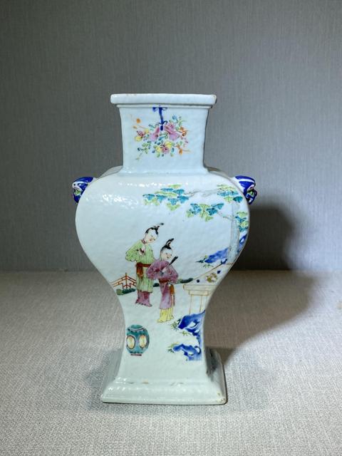 古玩陶瓷粉彩人物故事四方雙耳瓶真品鑒賞圖